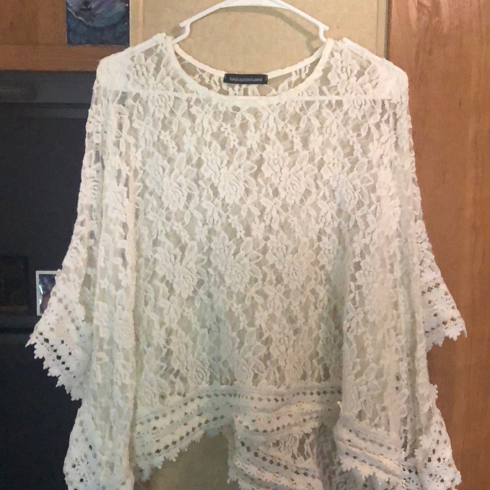 Woman’s size S Carnigan only worn twice very good condition